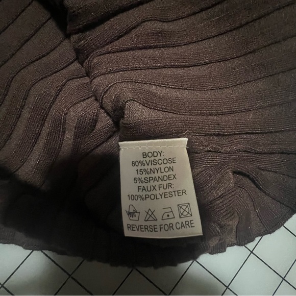 belldini XL Cardigan rhinestone zipper faux fur brown ribbed back and sleeves - Picture 10 of 14